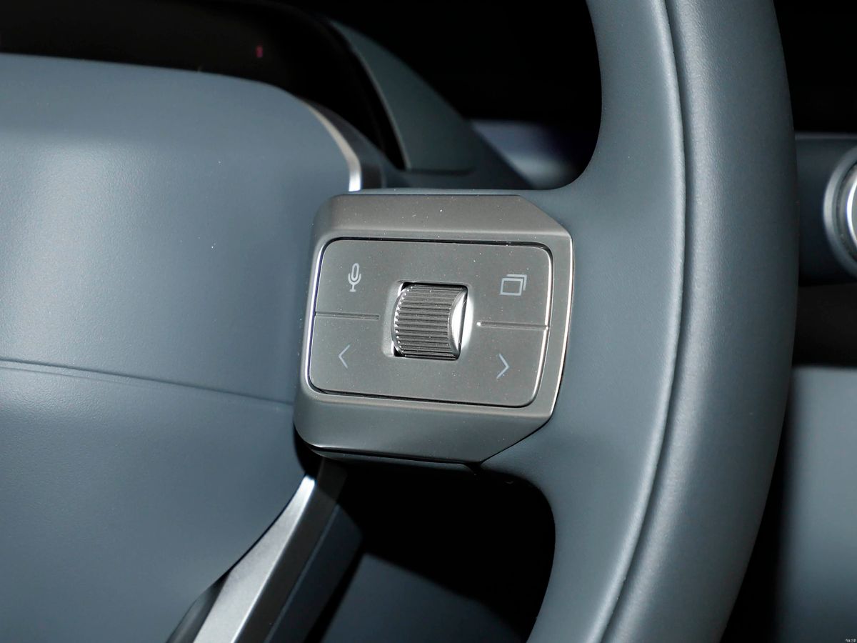 A-U-D-I E5 Sportback 2025. Руль. Универсал, 1 поколение