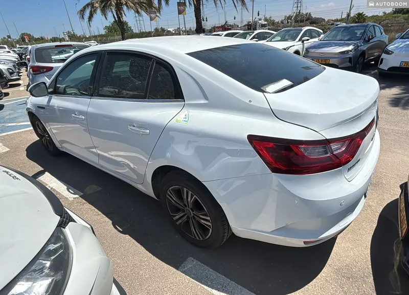 Renault Megane 2nd hand, 2023