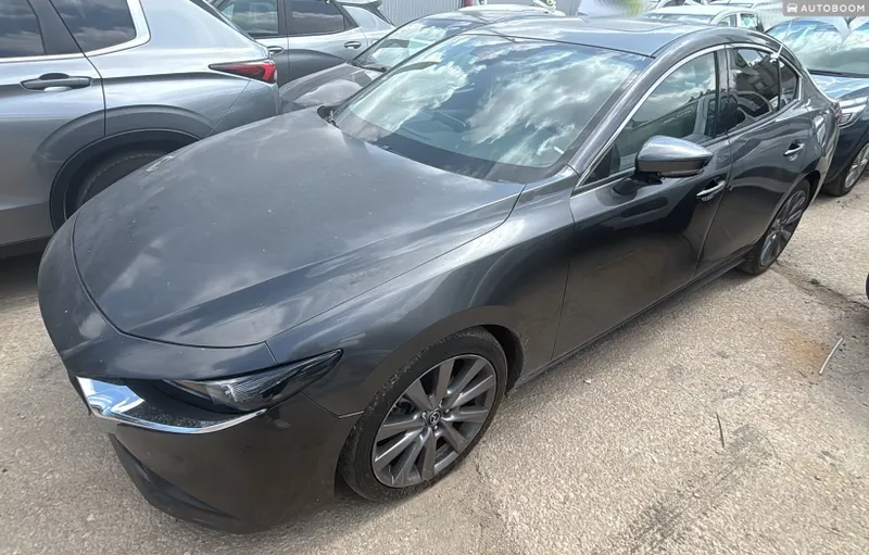 Mazda 3 2nd hand, 2022