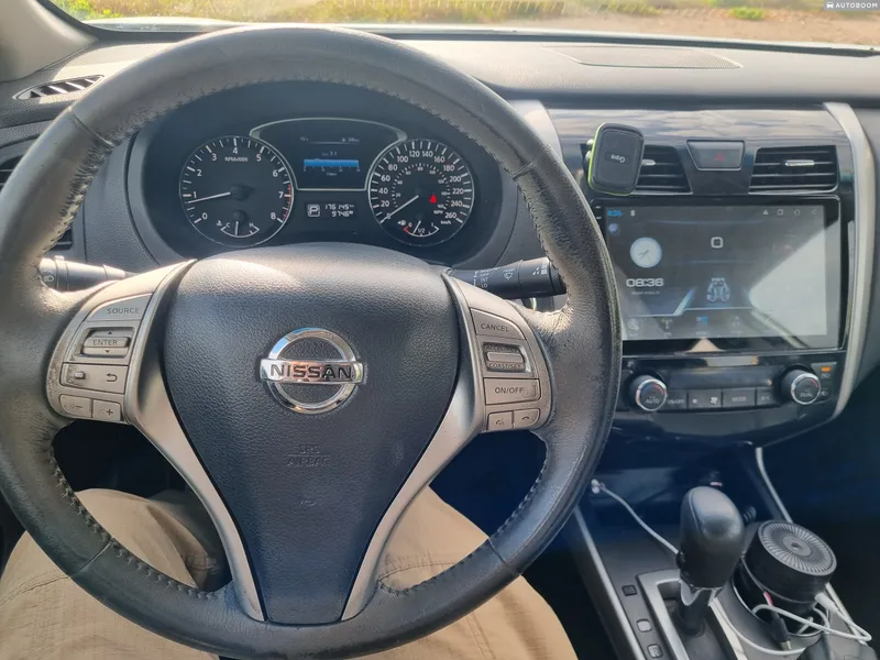 Nissan Altima 2nd hand, 2015, private