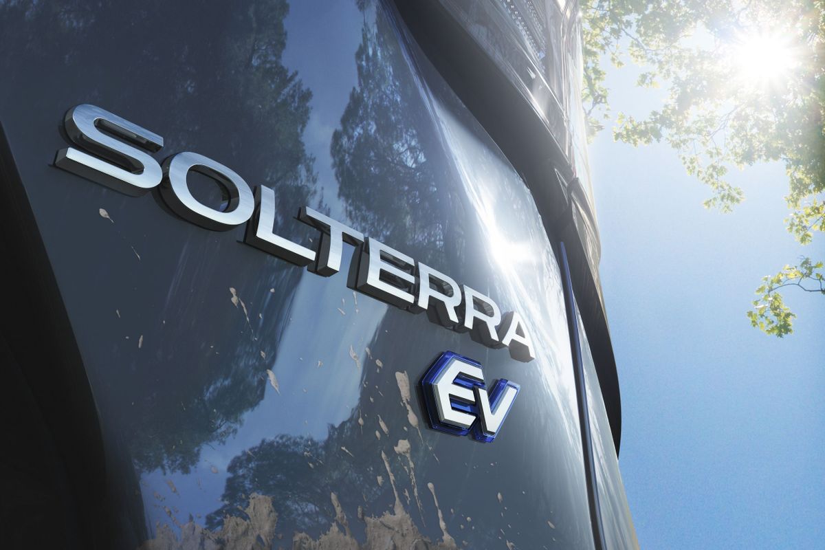 Subaru Solterra 2021. Pièce de carrosserie. VUS 5-portes, 1 génération