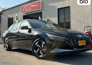 Hyundai Elantra, 2023, photo