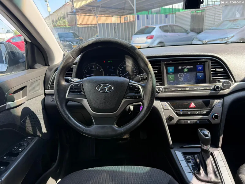 Hyundai Elantra 2ème main, 2017, privée