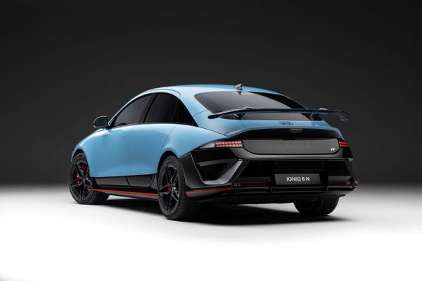 هيونداي IONIQ 6 N ‏2025. الهيكل، المظهر الخارجي. سيدان, 1 الجيل