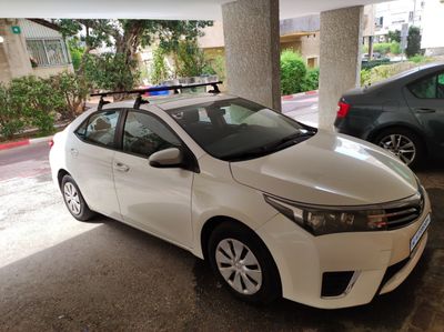 Toyota Corolla с пробегом, 2015