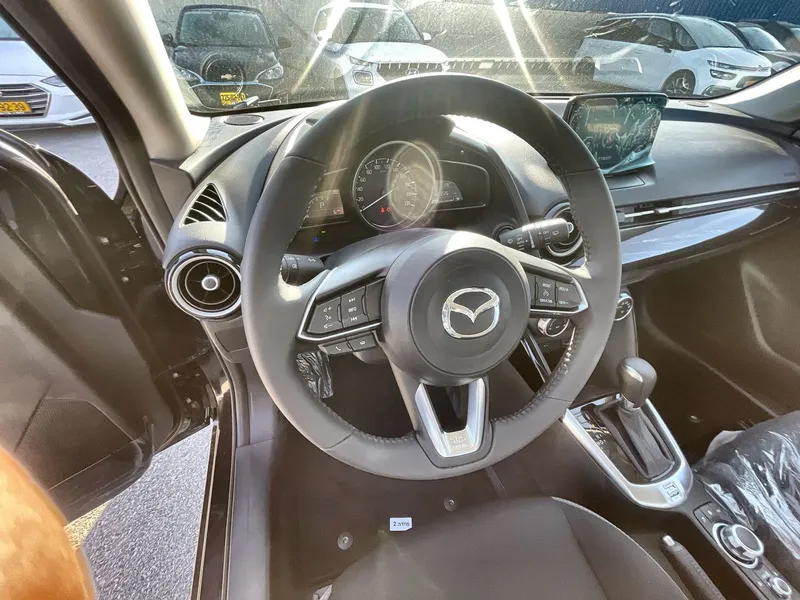 Mazda 2 nouvelle voiture, 2025