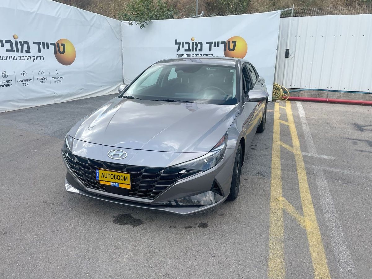 Hyundai Elantra 2nd hand, 2023