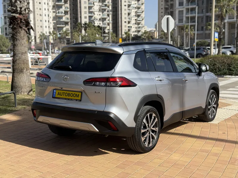 Toyota Corolla Cross 2nd hand, 2025, private