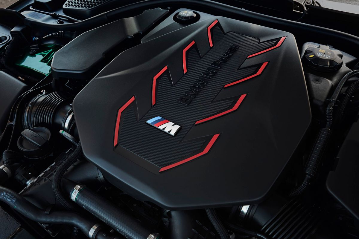 BMW M5 2024. Двигатель. Седан, 7 поколение
