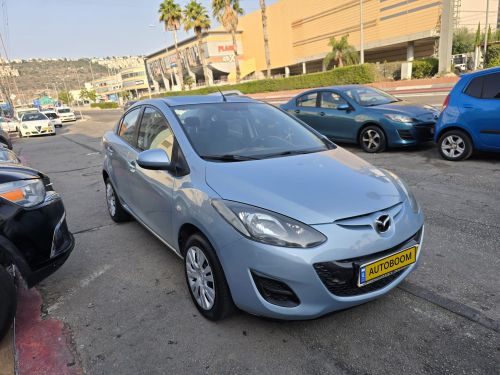 Mazda 2, 2012, photo