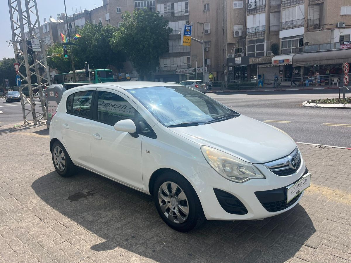 Opel Corsa с пробегом, 2014