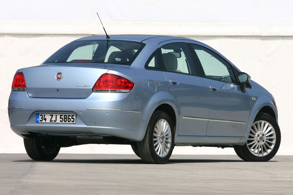 Fiat Linea 2007. Carrosserie, extérieur. Berline, 1 génération