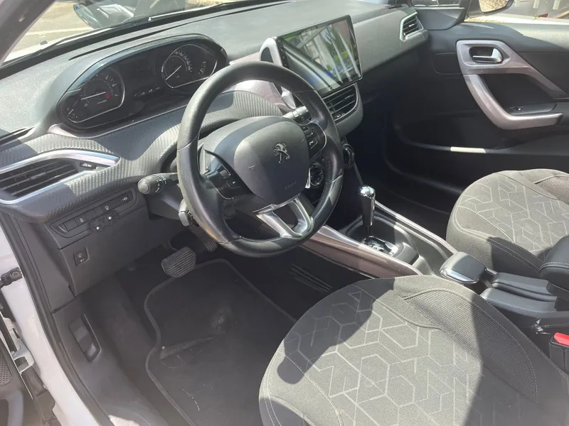 Peugeot 2008 с пробегом, 2015