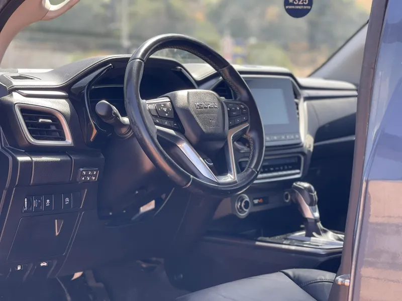 Isuzu D-Max 2nd hand, 2024, private hand