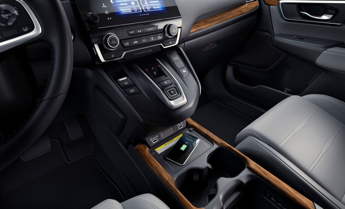 Хонда CR-V 2019. Центральная консоль. Внедорожник 5 дв., 5 поколение, рестайлинг