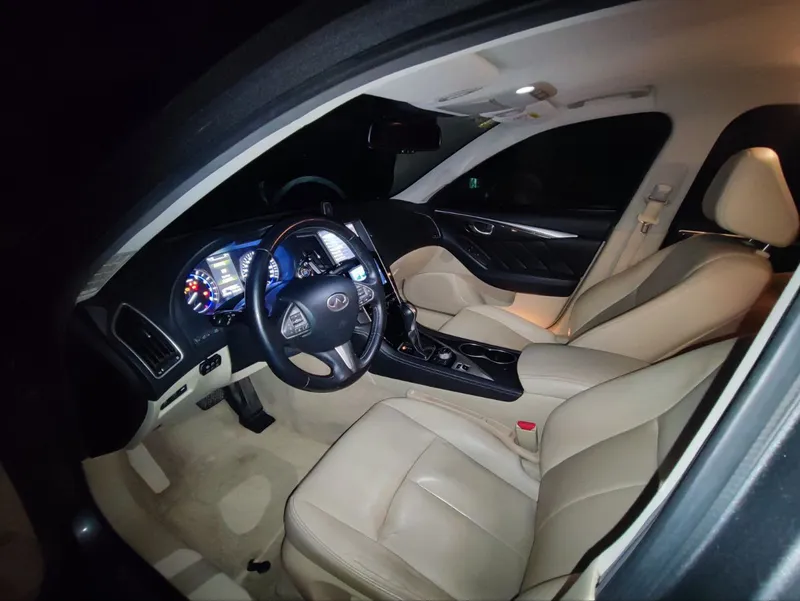 Infiniti Q50 2ème main, 2017, main privée