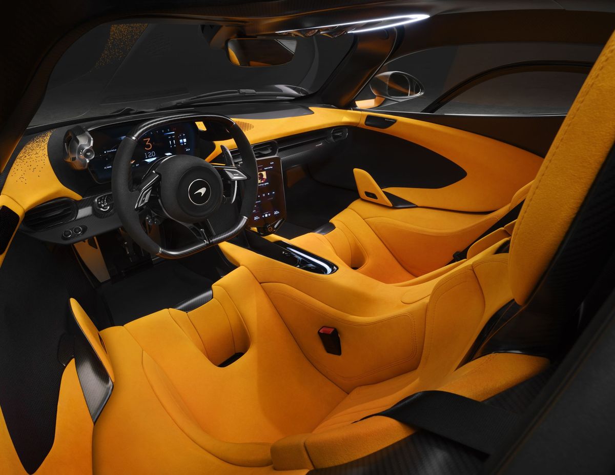 McLaren W1 2024. Передние сидения. Купе, 1 поколение