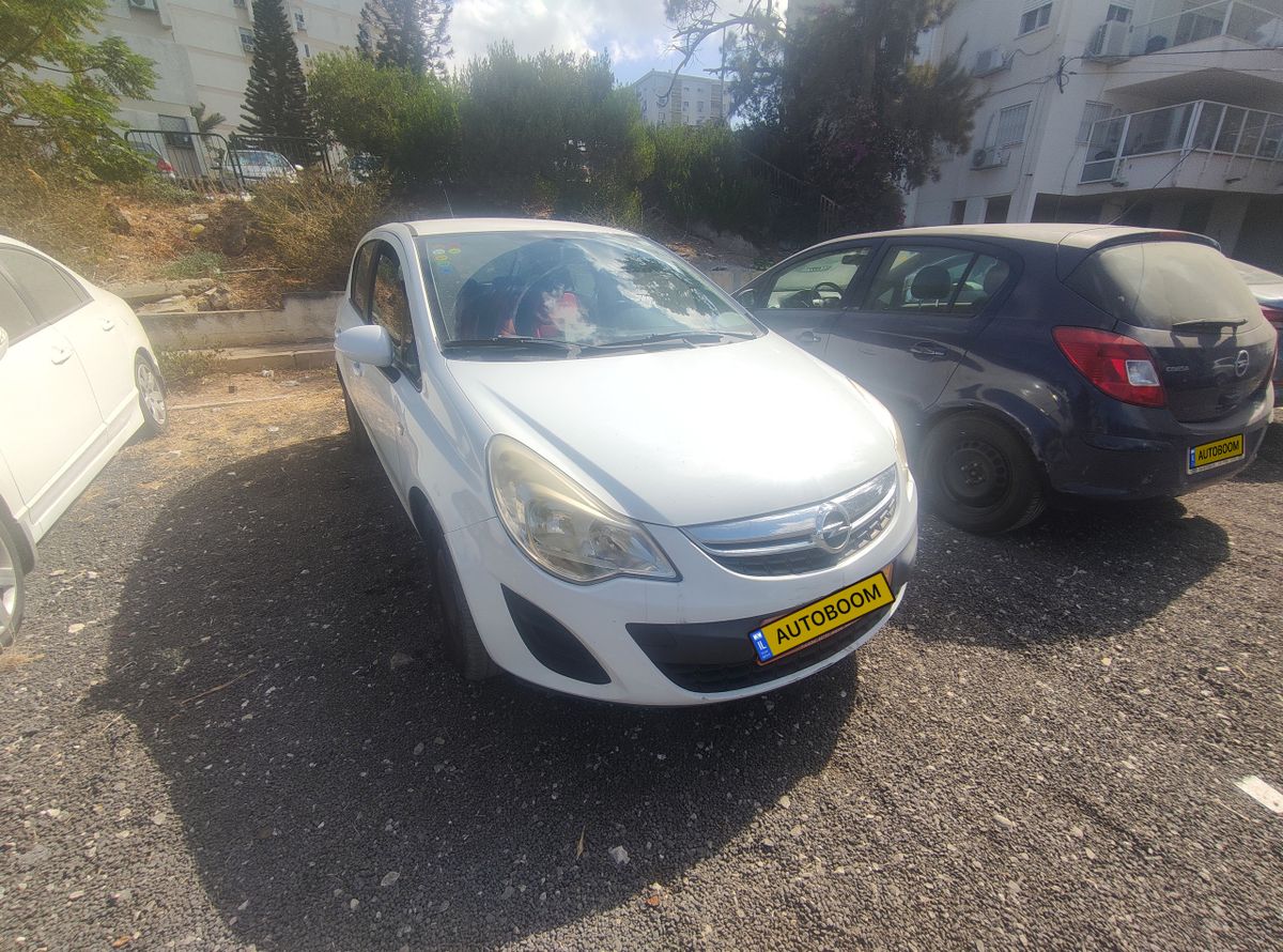 Opel Corsa 2ème main, 2011, main privée