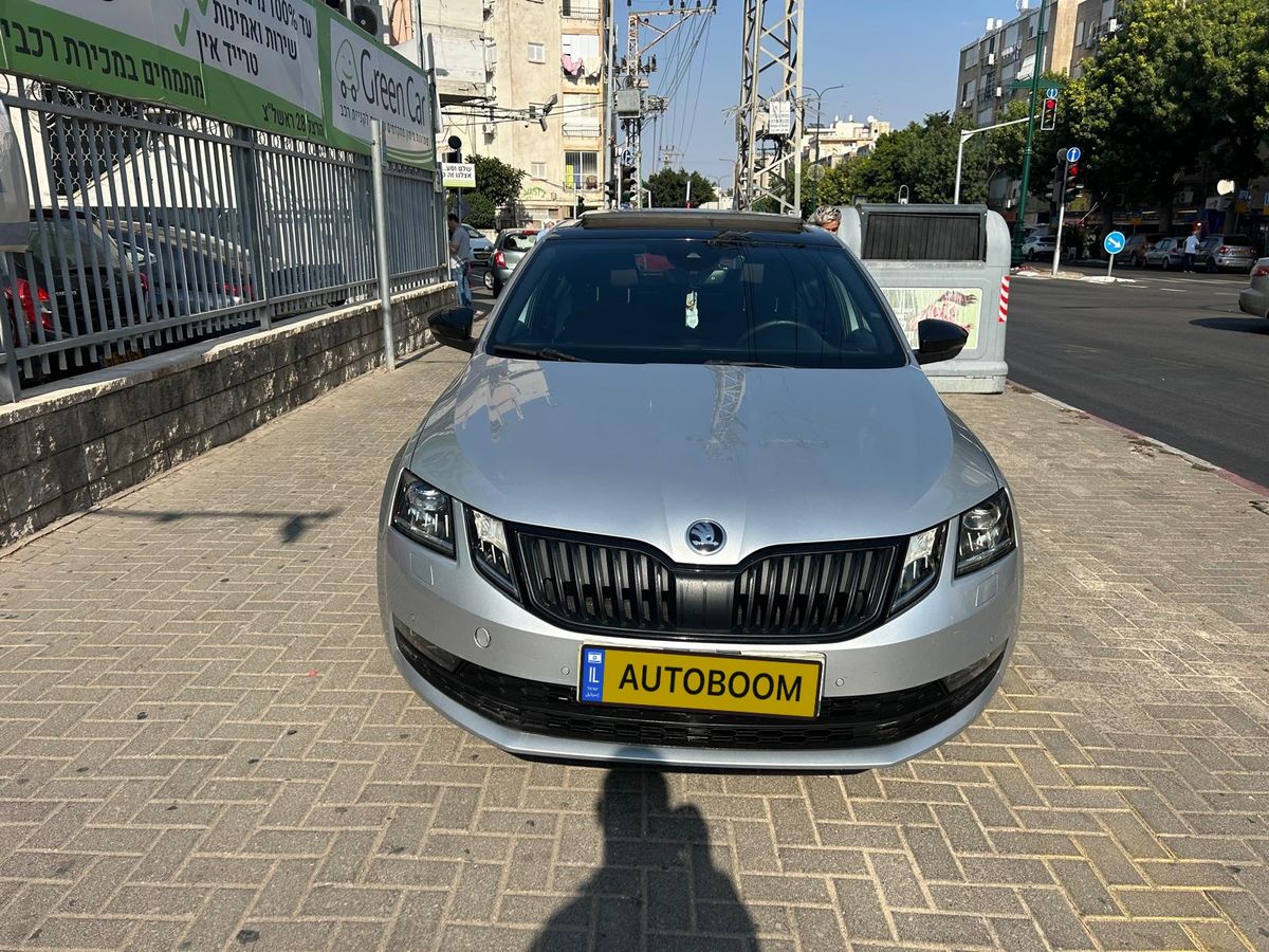 Škoda Octavia 2ème main, 2020, main privée
