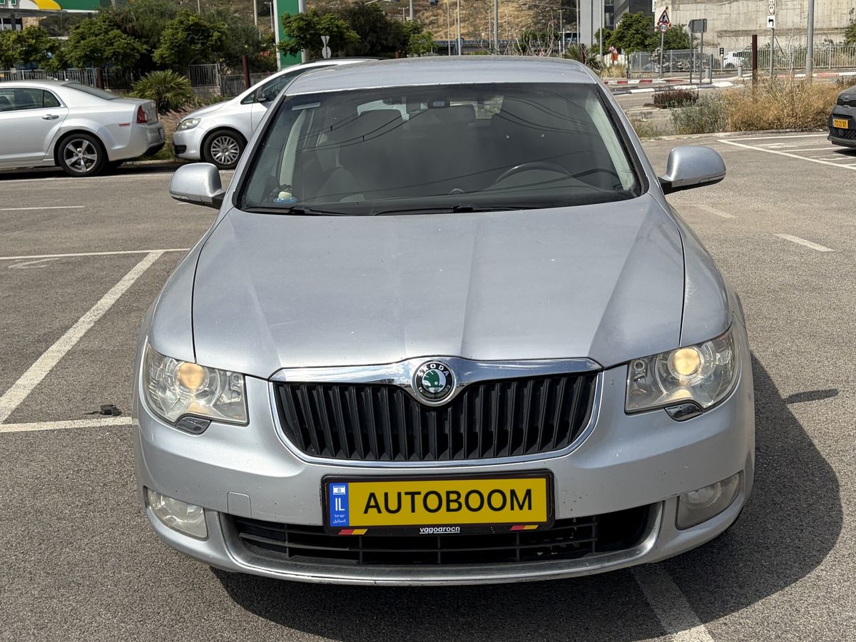 Skoda Superb 2nd hand, 2013, private