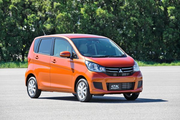 Mitsubishi eK Wagon 2015. Bodywork, Exterior. Microvan, 3 generation, restyling