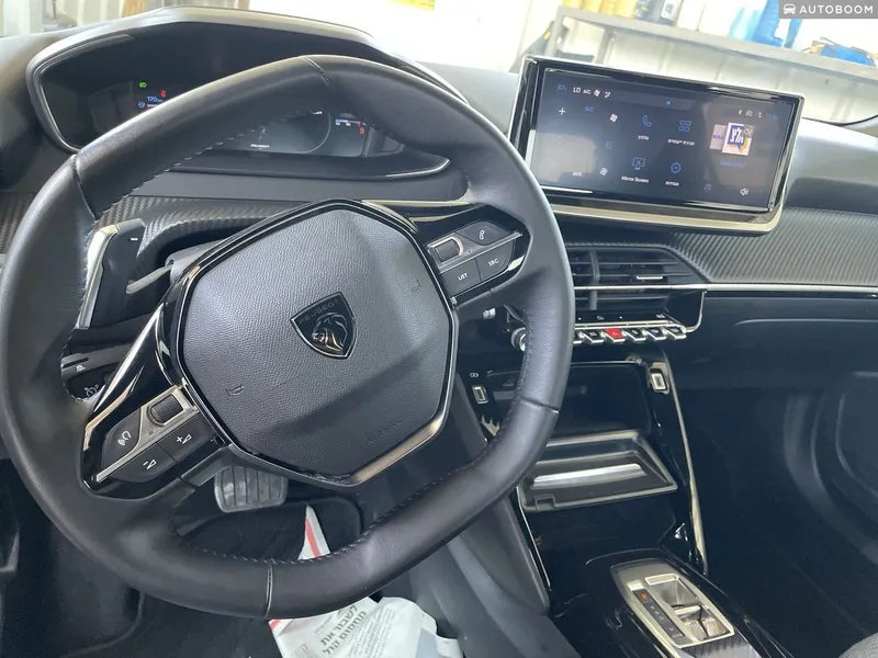 Peugeot 2008 2nd hand, 2024, private