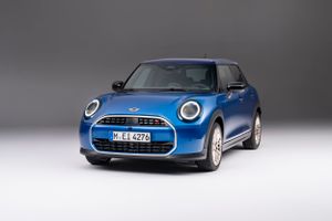 MINI Hatch 2023. Carrosserie, extérieur. Mini 5-portes, 4 génération