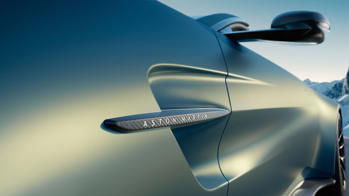 Aston Martin Vantage 2024. Кузов, экстерьер. Родстер, 4 поколение, рестайлинг
