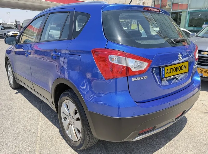 סוזוקי קרוסאובר SX4 יד 2 רכב, 2013
