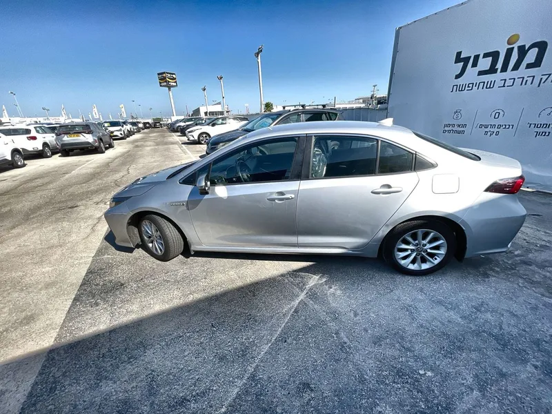 Toyota Corolla с пробегом, 2021