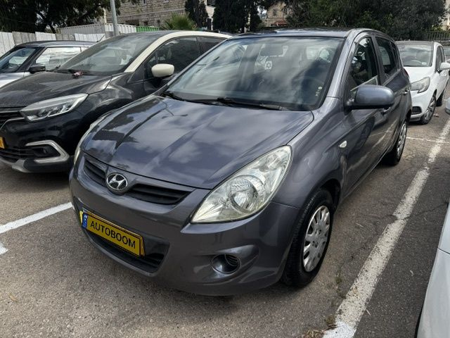 יונדאי i20 יד 2 רכב, 2010