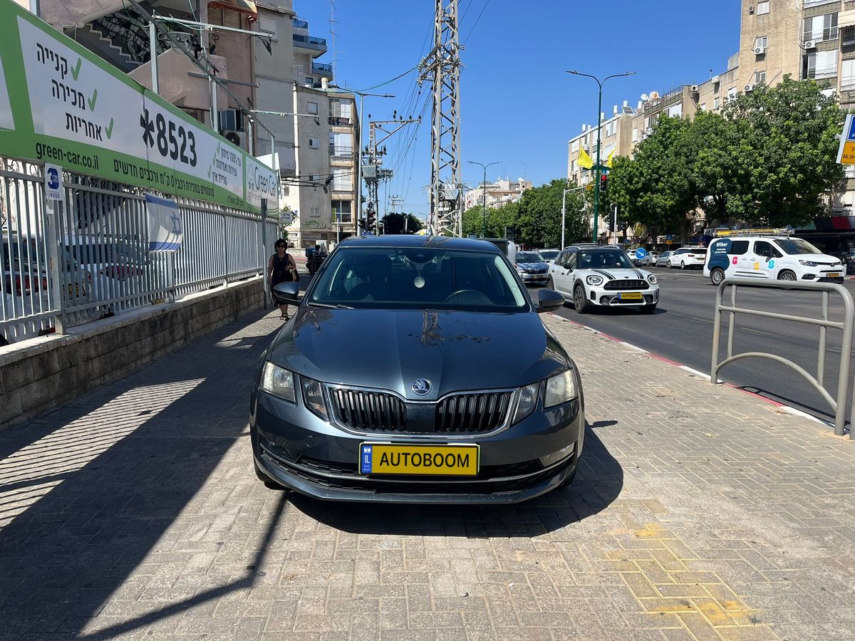 Škoda Octavia 2ème main, 2018, main privée