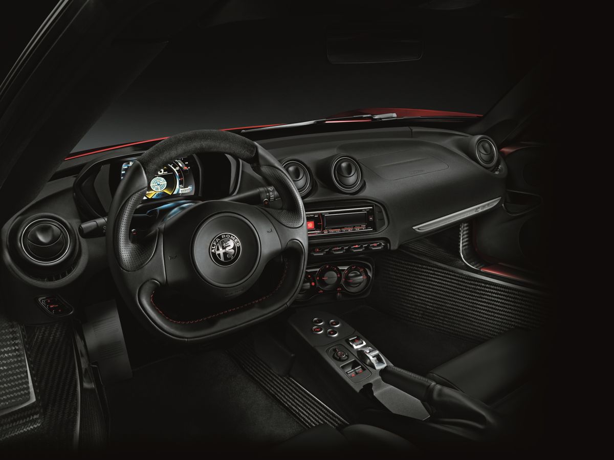 Alfa Romeo 4C 2013. Dashboard. Coupe, 1 generation