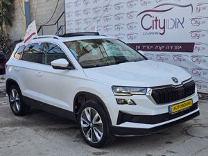 Skoda Karoq, 2022, photo