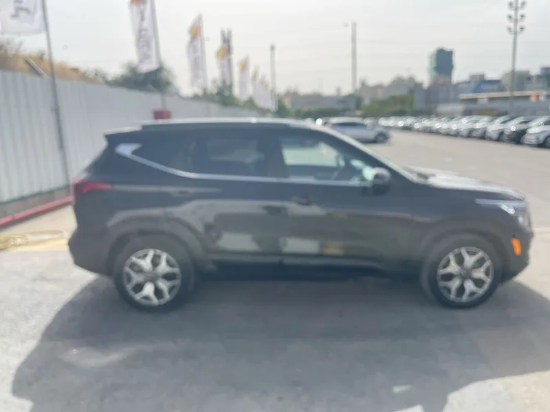 Kia Seltos 2nd hand, 2022, private hand