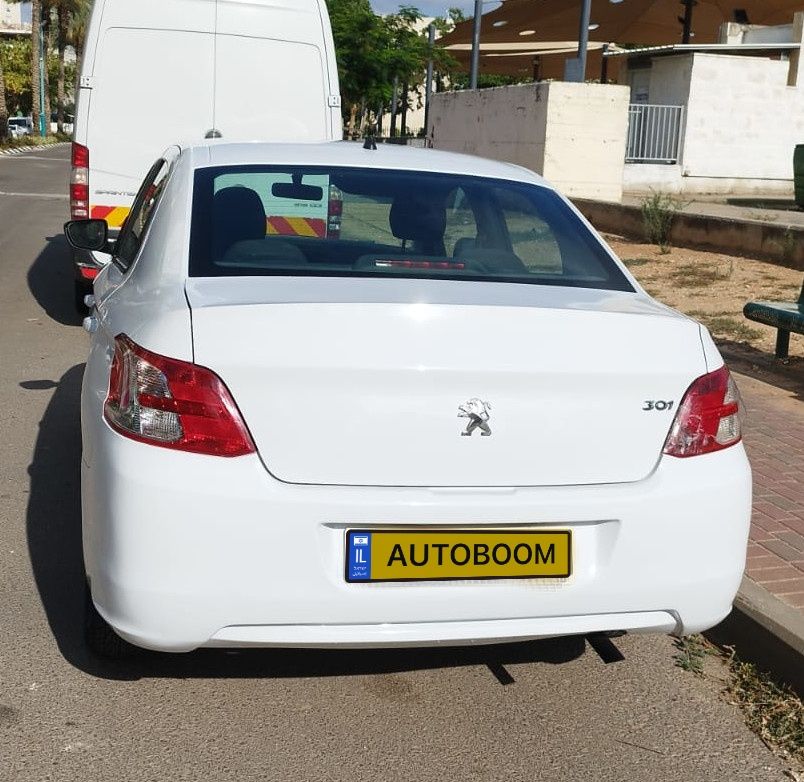 Peugeot 301 2ème main, 2013