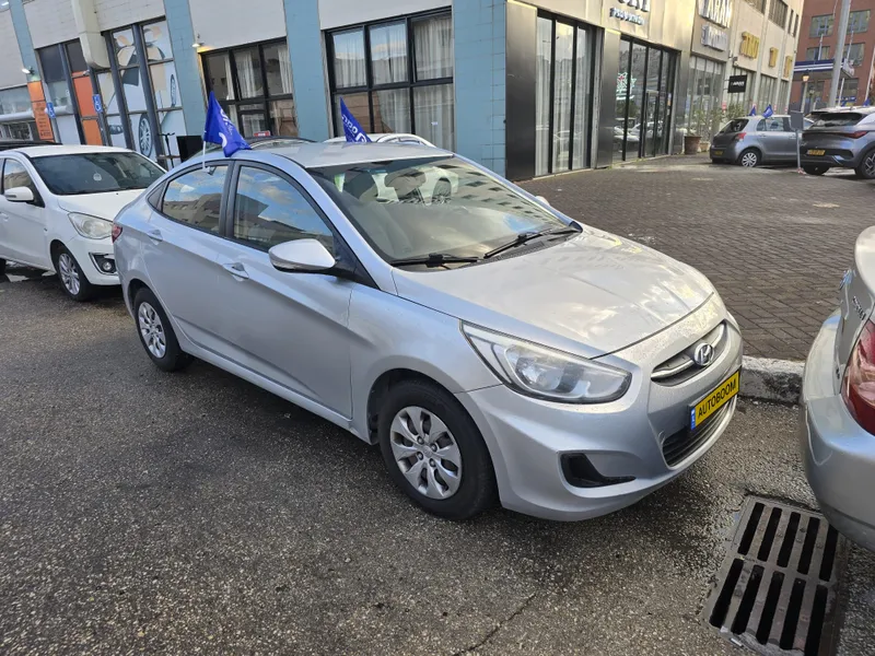 Hyundai i25 с пробегом, 2016