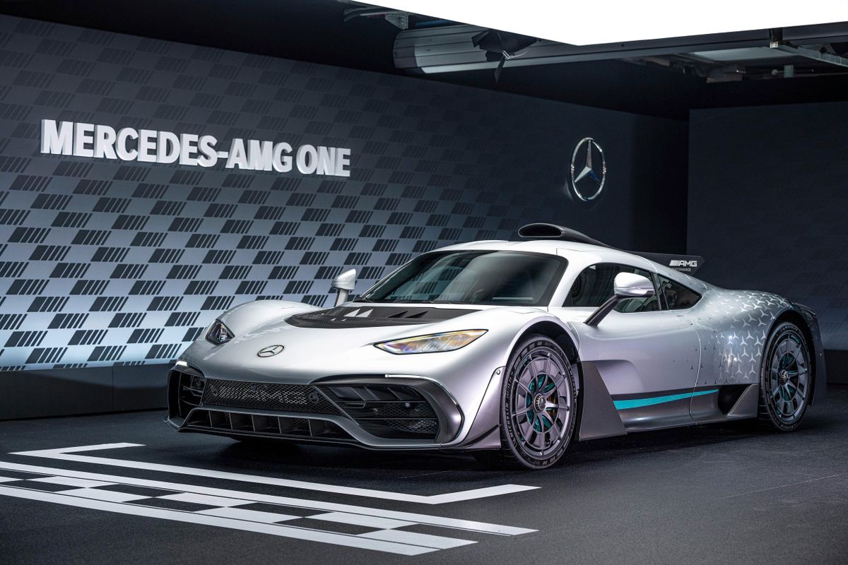מרצדס-בנץ Mercedes-AMG One 2022. מרכב, צורה. קופה, 1 דור