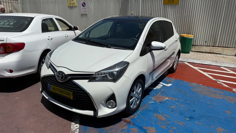Toyota Yaris с пробегом, 2017, частная рука