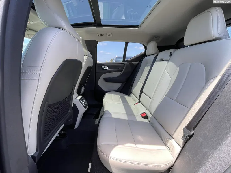 וולוו XC40 יד 2 רכב, 2018, פרטי