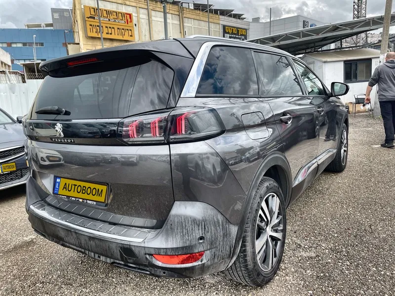 Peugeot 5008 2nd hand, 2021, private