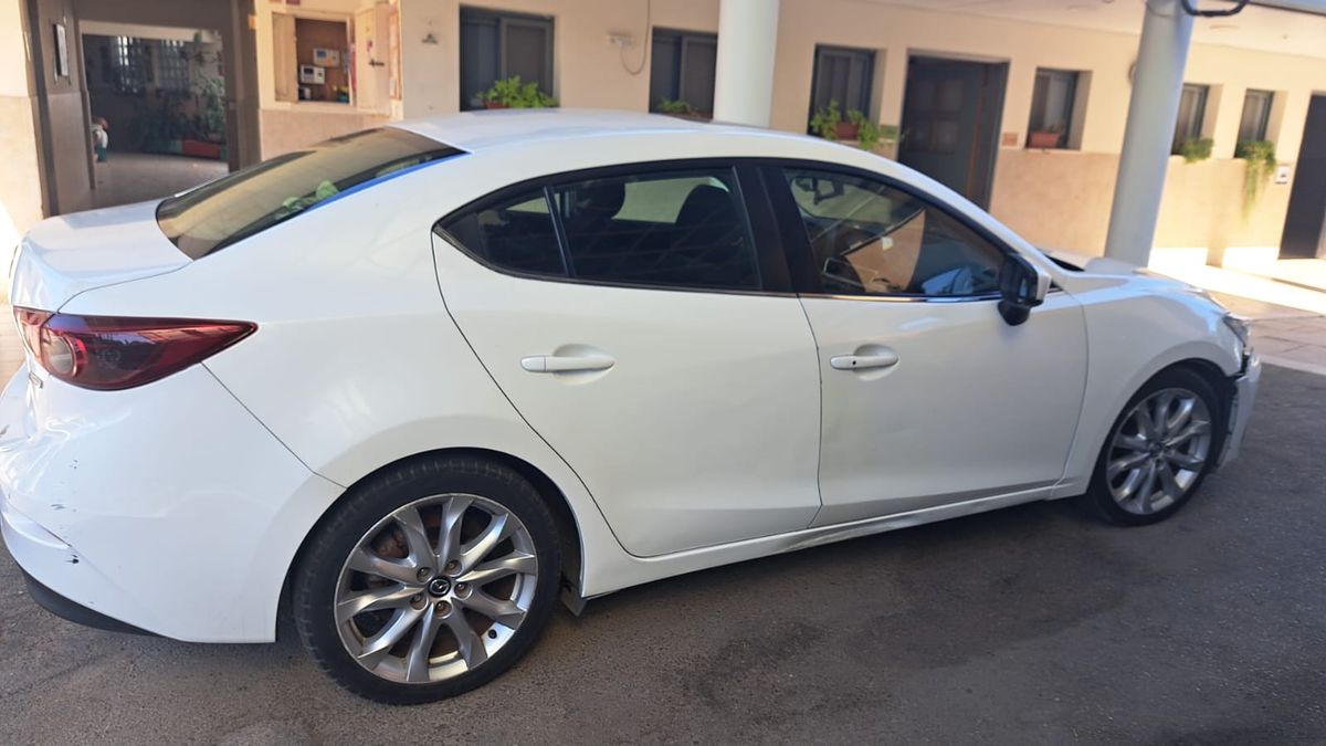 Mazda 3 2nd hand, 2014, private hand