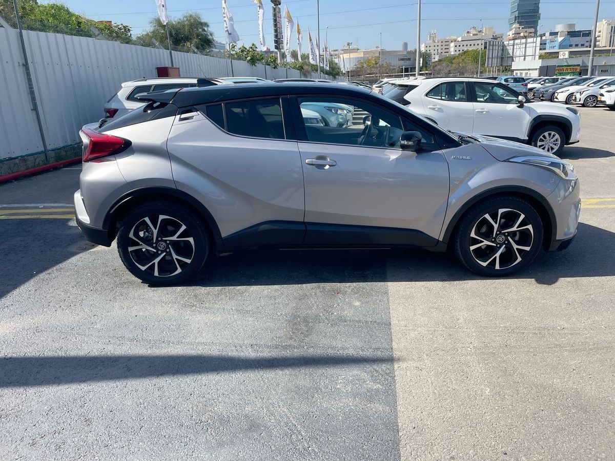 טויוטה C-HR יד 2 רכב, 2019, פרטי