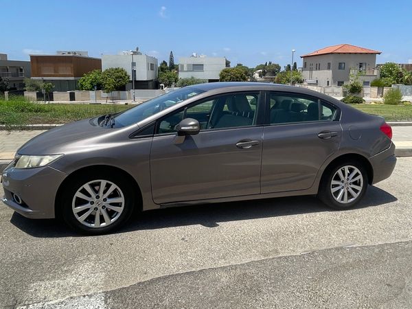 Honda Civic 2ème main, 2012, main privée