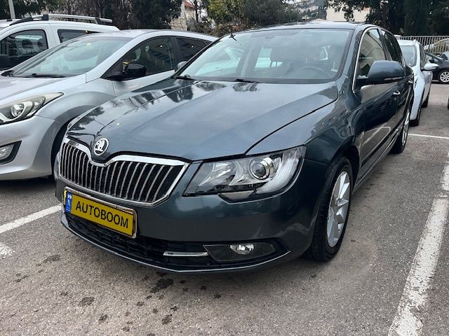 Skoda Superb 2nd hand, 2015