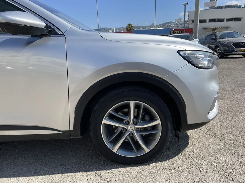 MG EHS 2ème main, 2021, main privée