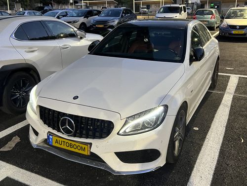 Mercedes C-Class 2ème main, 2015, main privée