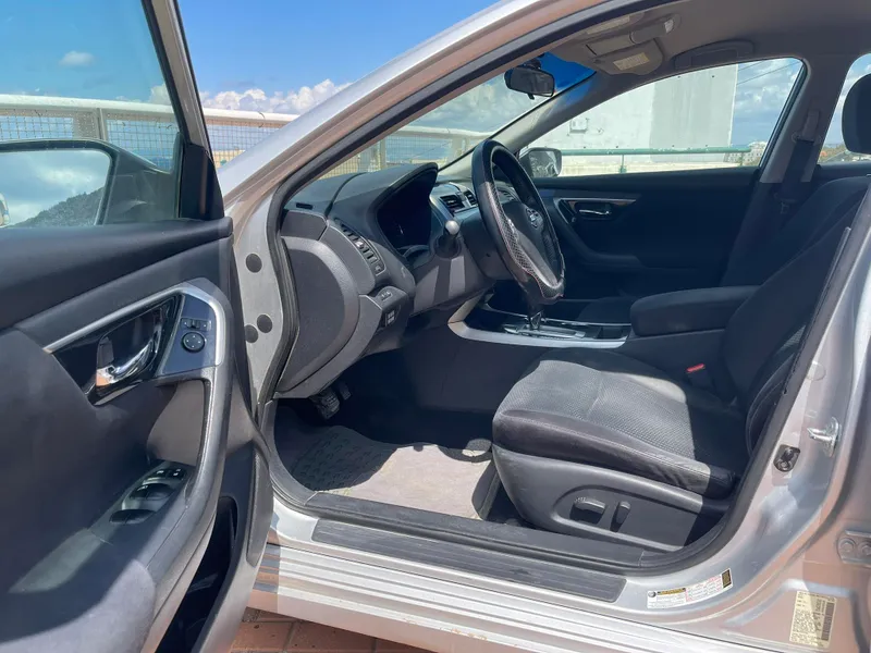 Nissan Altima 2nd hand, 2014