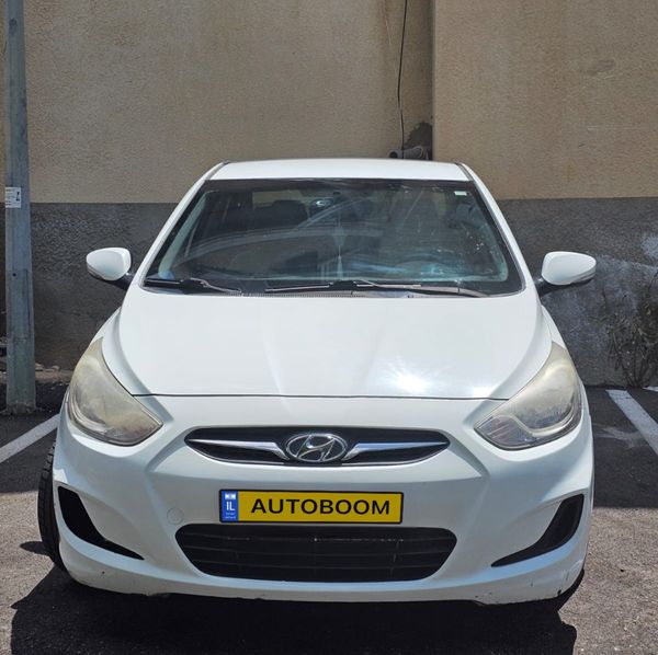 Hyundai i25 2nd hand, 2013, private hand