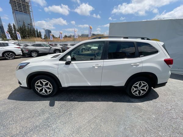 Subaru Forester с пробегом, 2022